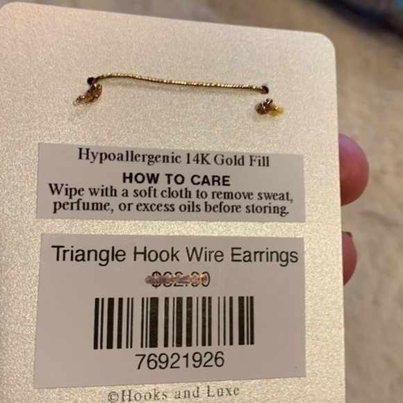 Earrings Creamy Dangling soft shimmering Gold sparkle earrings - Picture 2 of 4